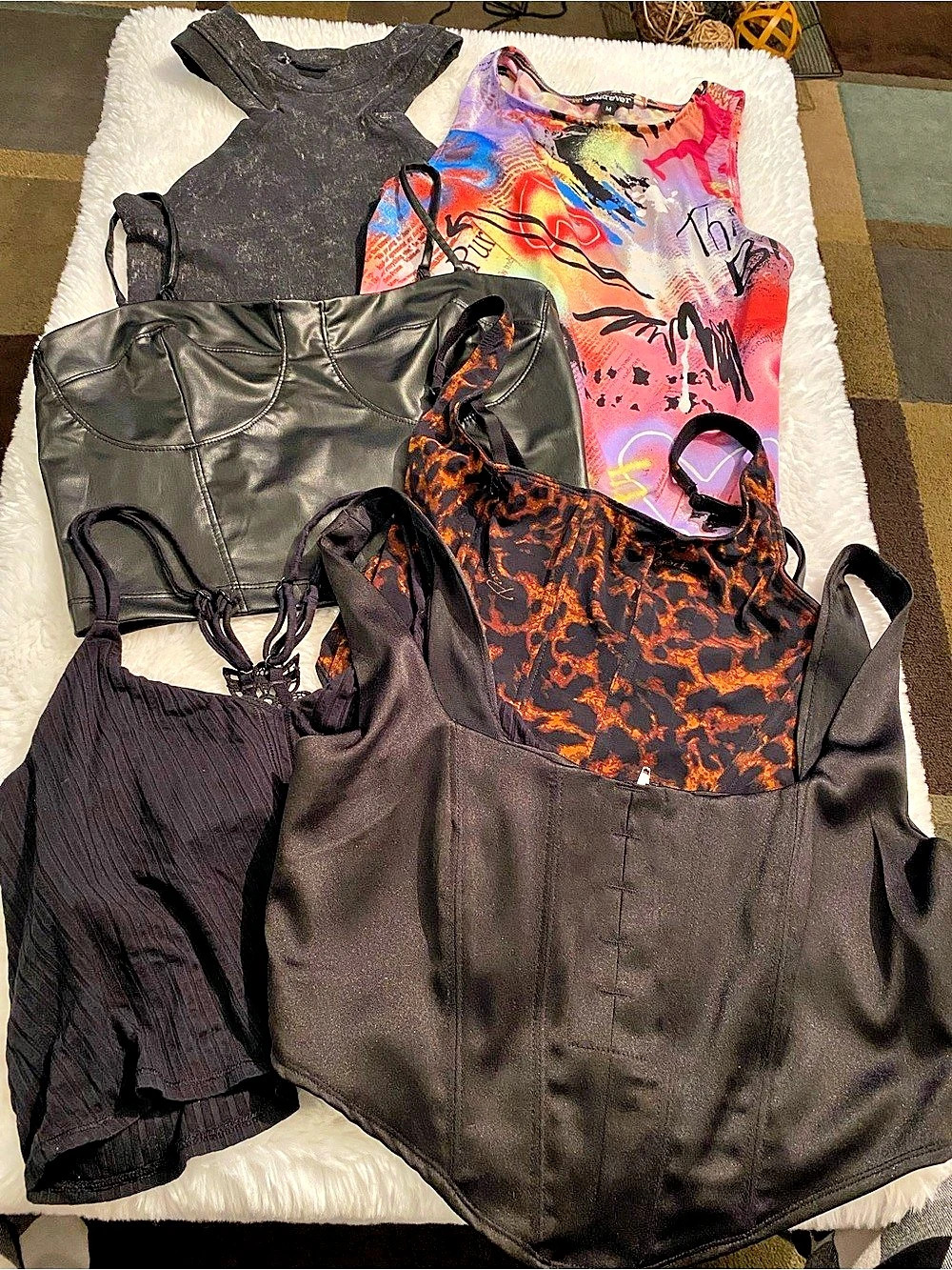 Wearever Mixed Clothing Lot 6pc Bodysuit Tops Bustier Corset Leopardy M